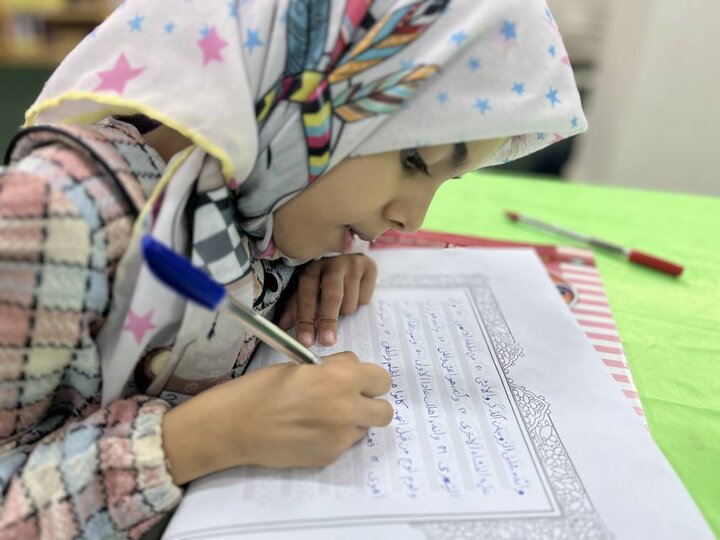 طرح سراسری کتابت قرآن کریم در کتابخانههای عمومی استان مازندران اجرا شد