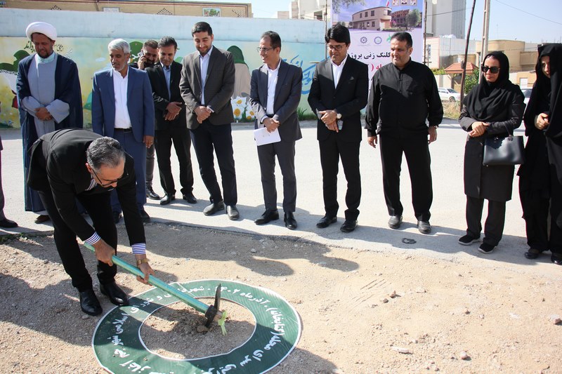 کلنگ ساخت دومین کتابخانه عمومی شهر جم به زمین زده شد