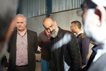 بازدید مدیرکل کتابخانه های عمومی استان قم از کتابخانه های ندامتگاه مرکزی قم