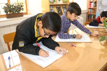 کتابت کلام وحی در کتابخانه مرکزی کرمان