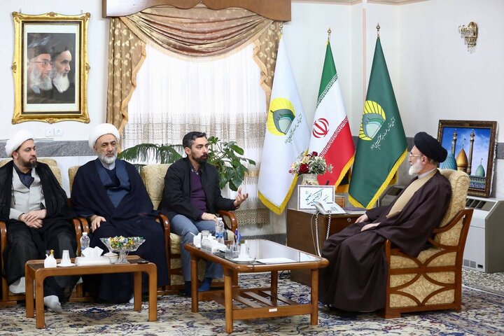 استفاده از تجربیات نهاد برای توسعه خدمات کتابخانههای حرم