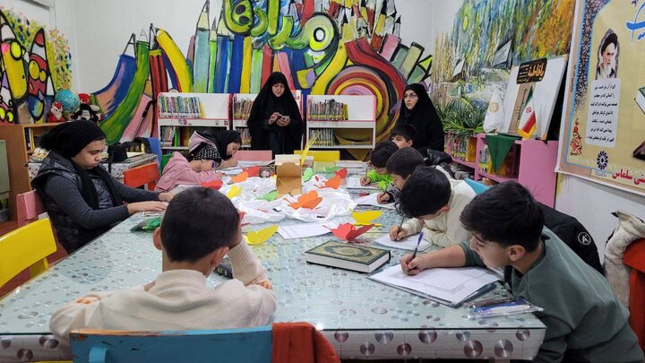 طرح سراسری «کتابت قرآن کریم» در کتابخانههای عمومی استان آذربایجانغربی اجرا شد