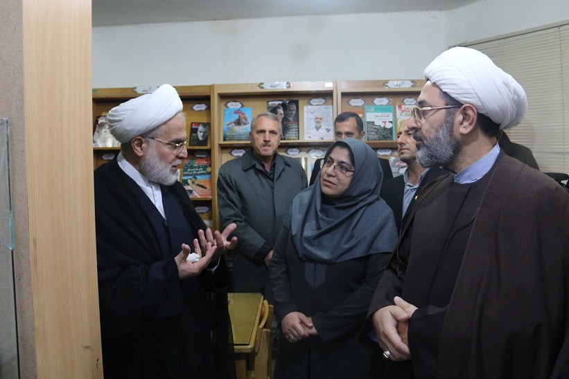 نهاد کتابخانههای عمومی کشور وظایف ارزشمندی برعهده دارد و باید به خوبی حمایت شود