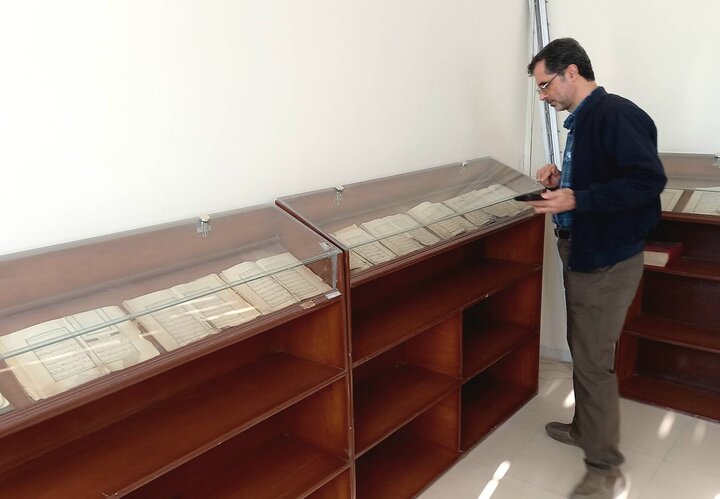 بخش اعظم توسعه فرهنگ، علم و هنر کشورمان به نسخ خطی بر می گردد