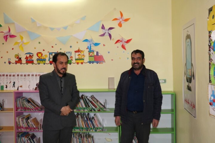 تقدیر از فعالان حوزه کتاب وکتابخوانی در شهر دوستدار کتاب رابر