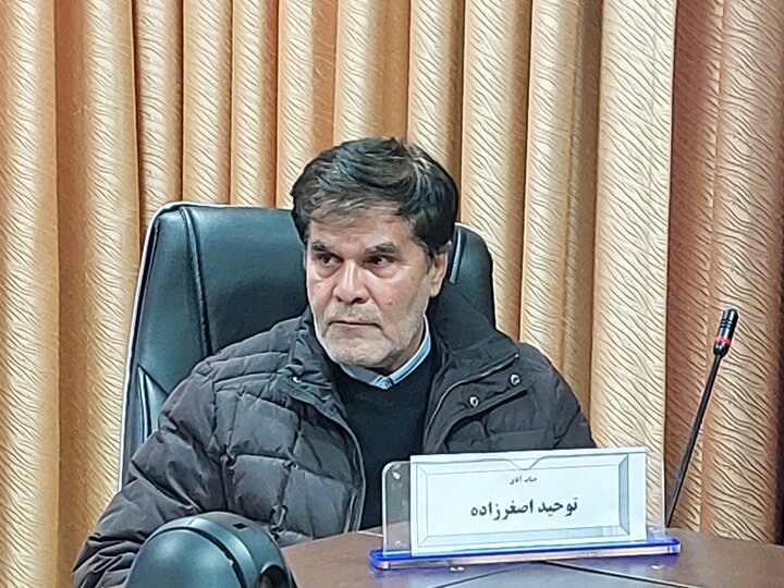 نشست نقد و بررسی کتاب «مهاجر سرزمین آفتاب» در آذربایجانغربی برگزار شد