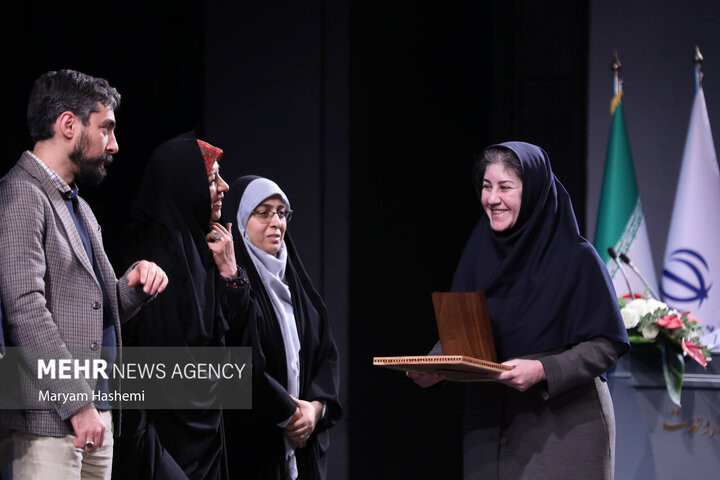 شانزدهمین دوره جایزه جلال آل احمد برگزیدگان خود را شناخت