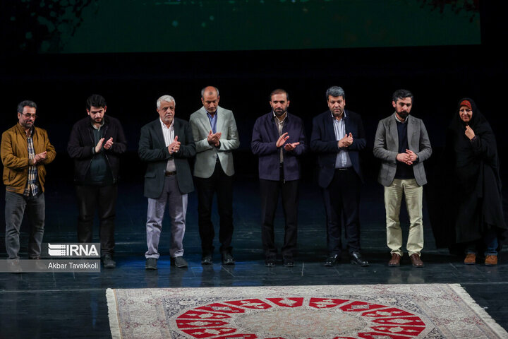 شانزدهمین دوره جایزه جلال آل احمد برگزیدگان خود را شناخت