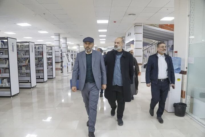 معاون تبلیغات و اطلاعرسانی وزارت فرهنگ و ارشاد اسلامی عضو کتابخانه مرکزی قم شد