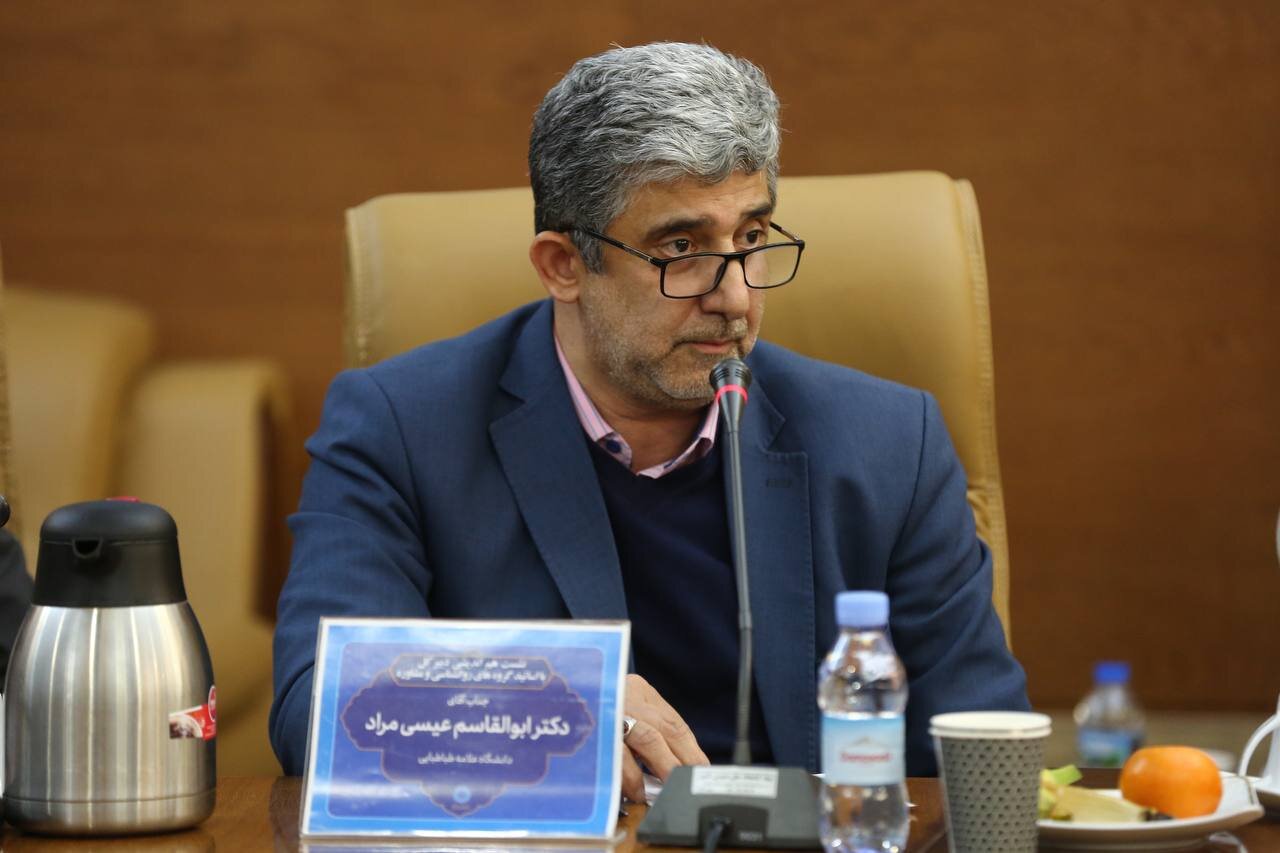 کتابخانه پایگاه یاریرسانی و مشاوره/ «کتابخانه برخاسته» نیاز جامعه امروز