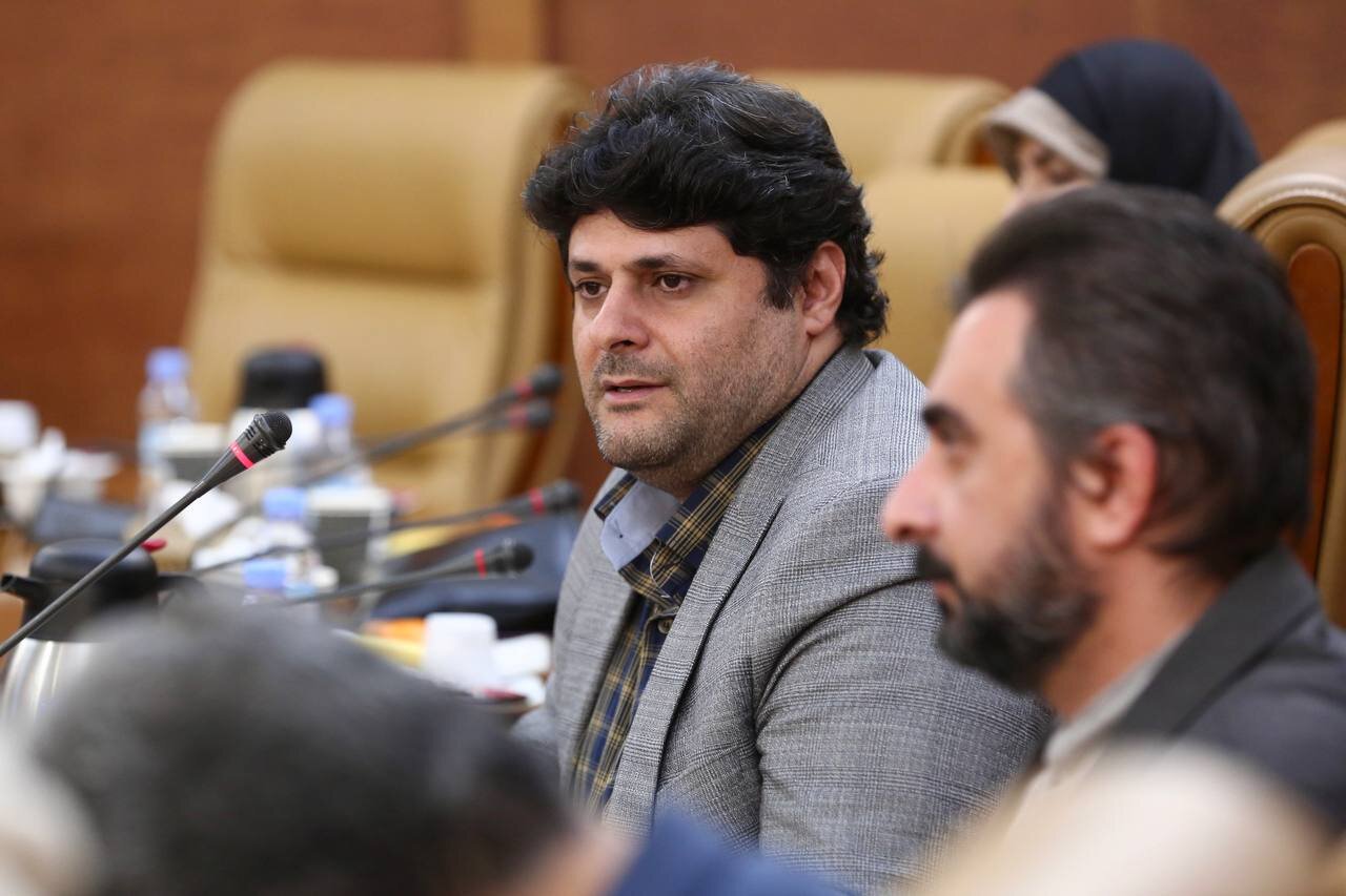 کتابخانه پایگاه یاریرسانی و مشاوره/ «کتابخانه برخاسته» نیاز جامعه امروز