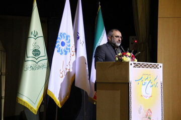 عصر شعر «باده ی عشق» در بیت تاریخی امام خمینی(ره) شهر خمین