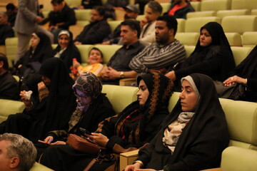 عصر شعر «باده ی عشق» در بیت تاریخی امام خمینی(ره) شهر خمین