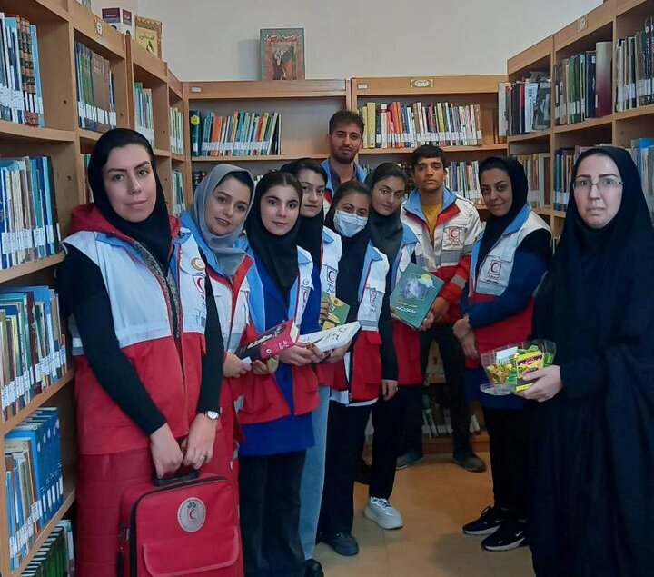 برگزاری مانور ایمنی در برابر زلزله در کتابخانه های عمومی فرهنگ و معلم شهرستان جلفا