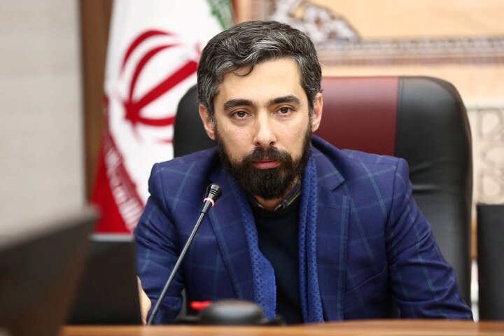 مهمترین رسالت کتابداران ایجاد محبت کتاب در دل مردم است