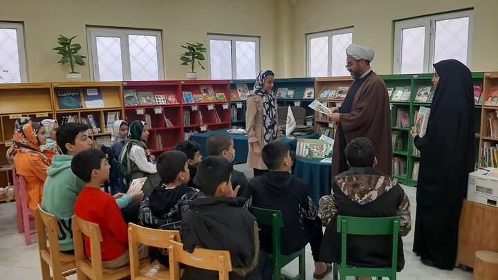 از نشست صمیمانه با نویسنده تا معرفی کتاب «اولین برف»