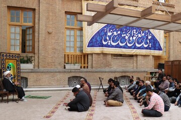 اقامه نماز جماعت ستاد نهاد توسط آیت الله صفایی بوشهری امام جمعه بوشهر