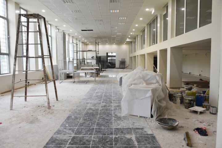 رییس سازمان مدیریت و برنامهریزی استان فارس از پروژه بازسازی کتابخانه دستغیب شیراز بازدید کرد