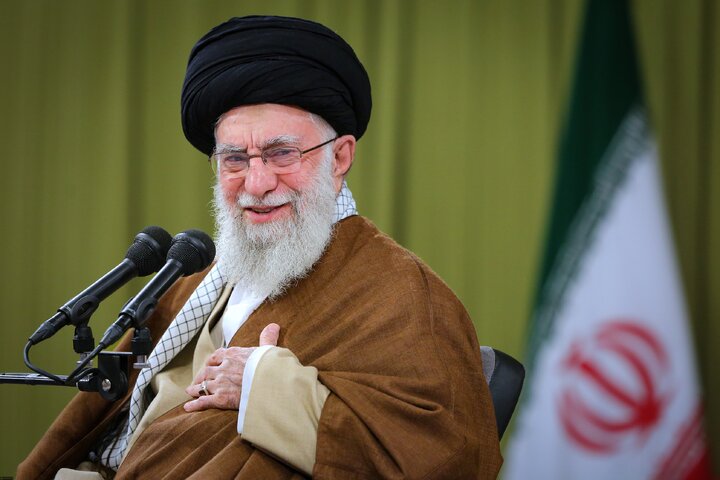 از ابلاغ سلام رهبر انقلاب به کتابداران تا نشان هدهد سفید بر گردن اعضای کودک و نوجوان
