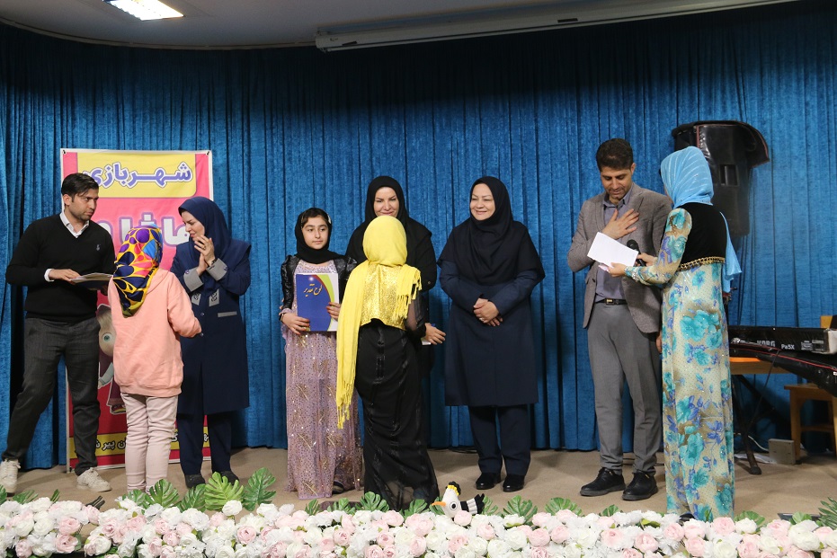 مرحله استانی دومین دوسالانه جشنواره نشان هدهد سفید در کردستان برگزار شد