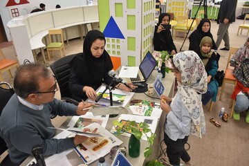 دومین جشنواره «نشان هدهد سفید» با حضور 17 نفر از برگزیدگان به میزبانی اداره کل کتابخانه‌های عمومی خراسان رضوی برگزار شد