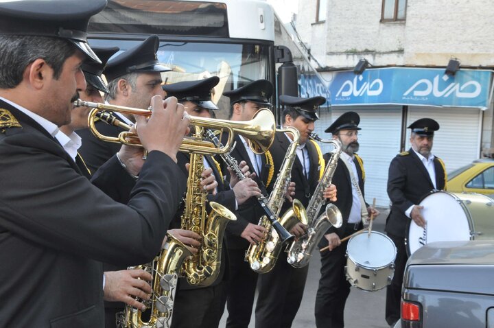 پیشخان کتابخانهای زندهیاد هوشنگ ابتهاج در رشت افتتاح شد