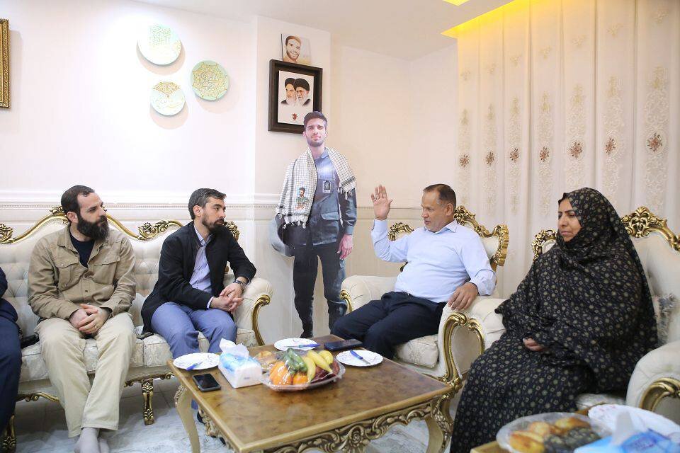 چهل و یک دیدار در چهارگوشه ایران