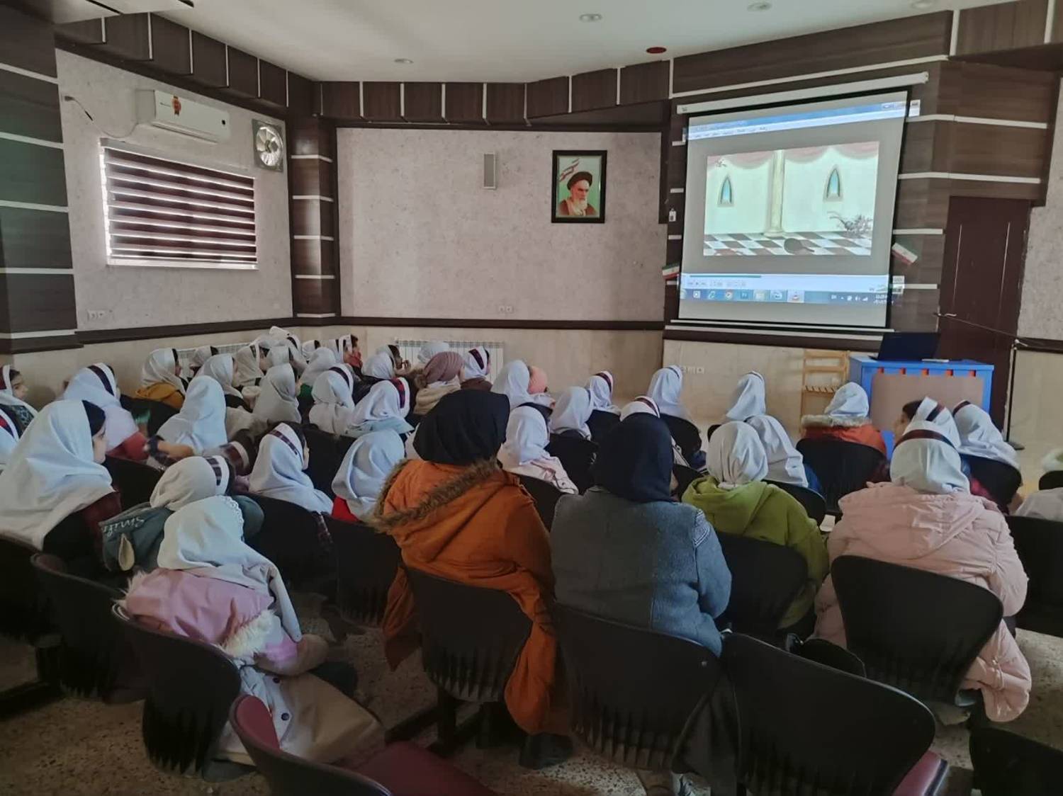 اجرای برنامه های متنوع فرهنگی در کتابخانه های عمومی گالیکش