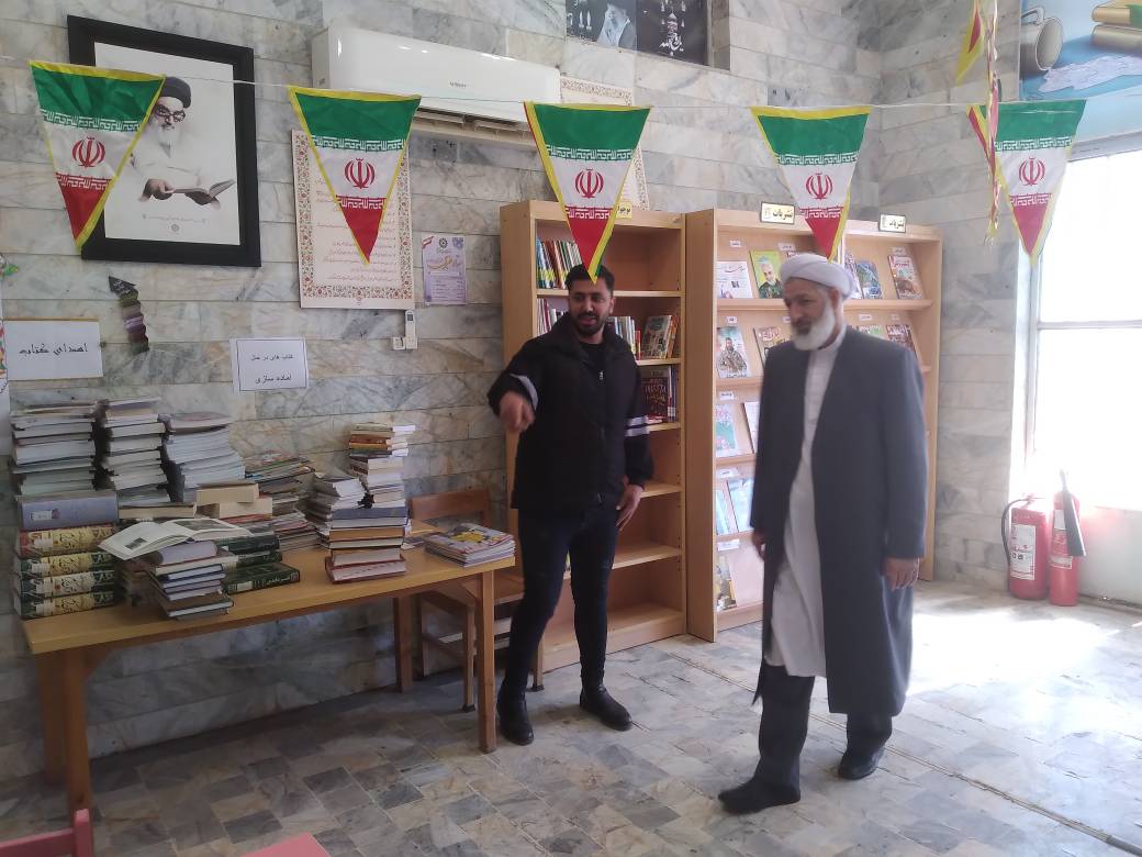 بازدید مدیرکل کتابخانه های عمومی گلستان از کتابخانه عمومی شهدای شیرنگ