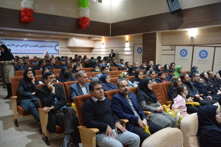 انتخابات مبارزهای در مقابل دشمنان است