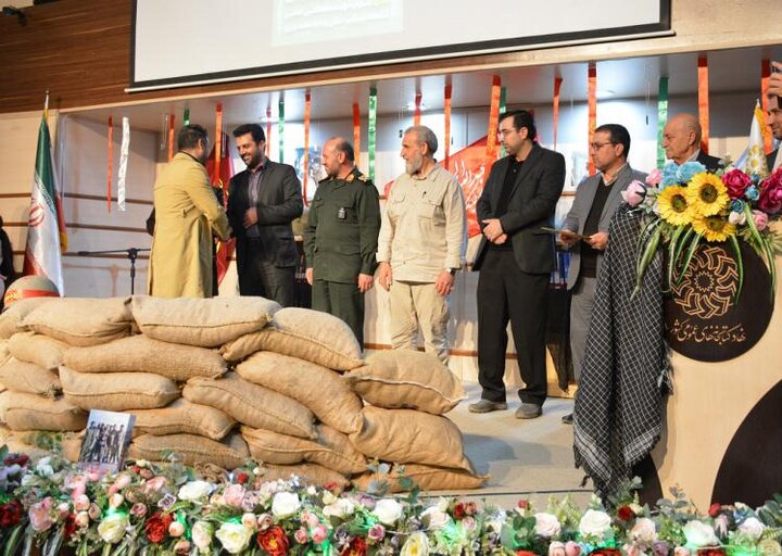 انتخابات مبارزهای در مقابل دشمنان است