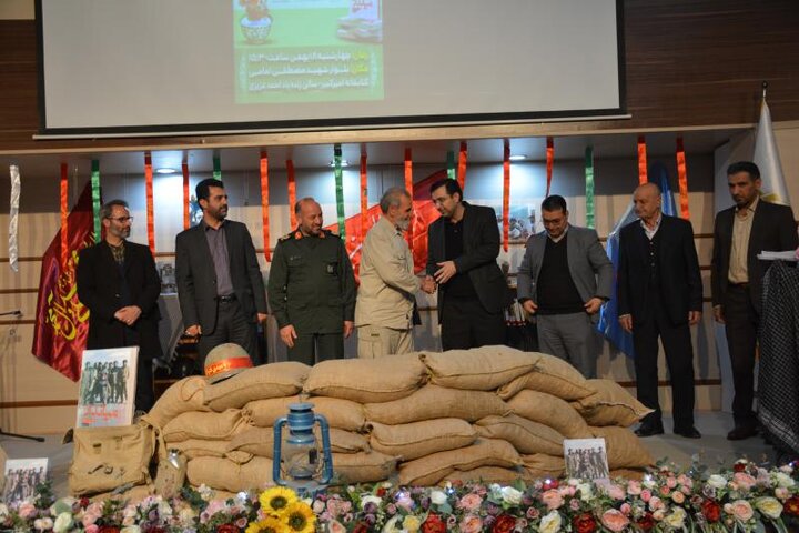 انتخابات مبارزهای در مقابل دشمنان است