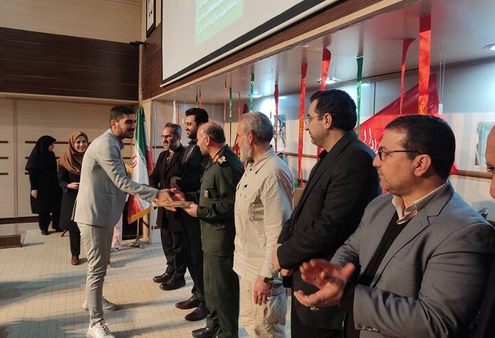 انتخابات مبارزهای در مقابل دشمنان است