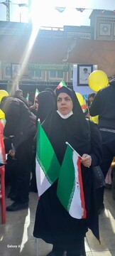 حضور کتابداران کتابخانه های عمومی استان قم در چهل و پنجمین جشن انقلاب اسلامی