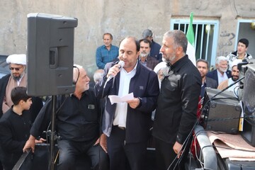 حضور کتابداران کتابخانه های عمومی استان قم در چهل و پنجمین جشن انقلاب اسلامی