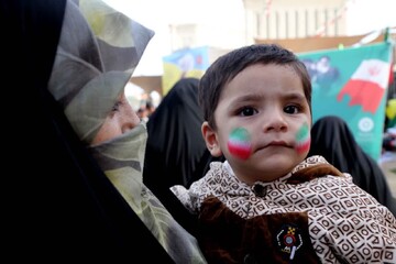 غرفه اداره کل کتابخانه های عمومی استان قم راهپیمایی 22 بهمن