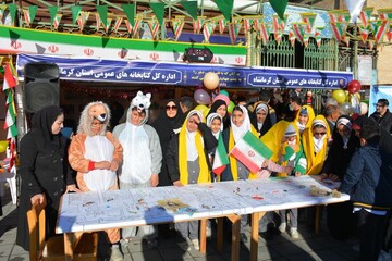 غرفه فرهنگی کتابخانه های عمومی استان کرمانشاه در روز 22 بهمن