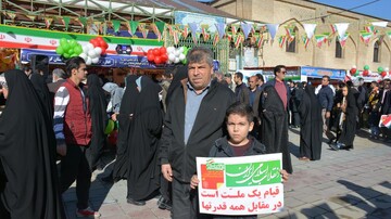 غرفه فرهنگی کتابخانه های عمومی استان کرمانشاه در روز 22 بهمن