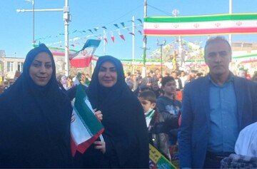 غرفه فرهنگی کتابخانه های عمومی استان کرمانشاه در روز 22 بهمن