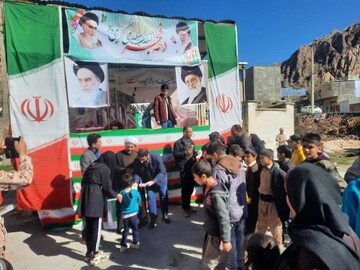 غرفه فرهنگی کتابخانه های عمومی استان کرمانشاه در روز 22 بهمن