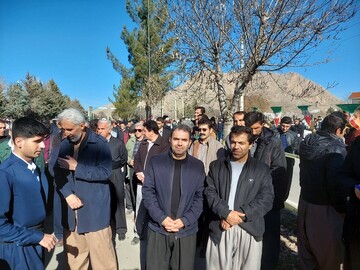 غرفه فرهنگی کتابخانه های عمومی استان کرمانشاه در روز 22 بهمن