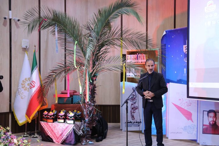 نخستین کتابوارهی «شهدای خلبان مازندران» در قائمشهر برگزار شد