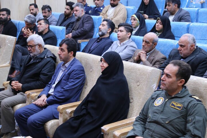 نخستین کتابوارهی «شهدای خلبان مازندران» در قائمشهر برگزار شد