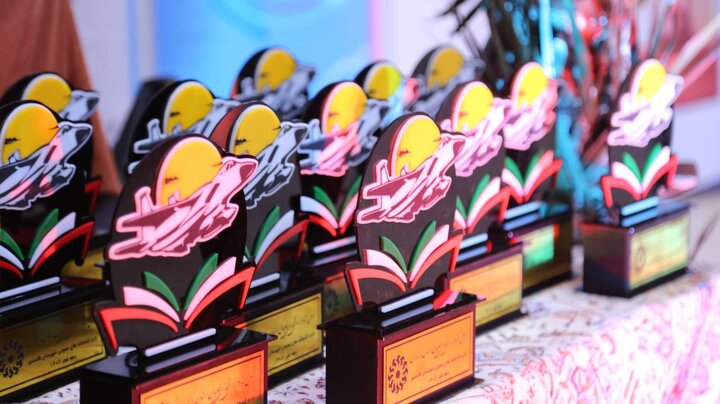 نخستین کتابوارهی «شهدای خلبان مازندران» در قائمشهر برگزار شد