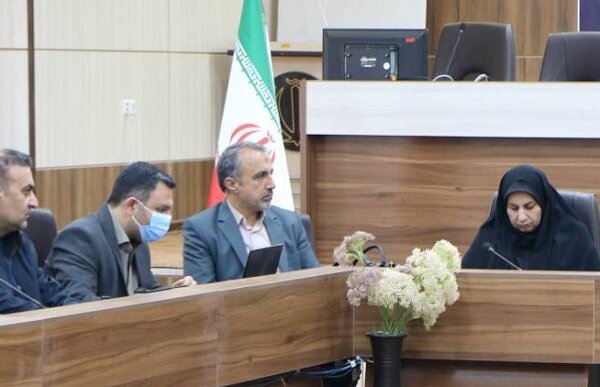 کتابخانه، هم در بُعد اطلاعرسانی وهم ایجاد ارتباطات جمعی، نقشآفرین است