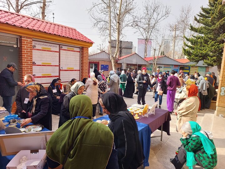 دبیرکل نهاد از نمایشگاه گروهی «هنر فرشتهها» بازدید کرد