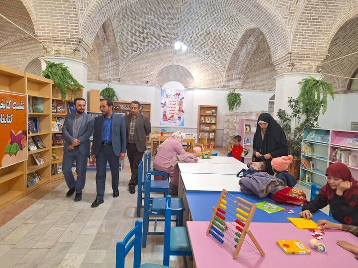 بازدید مدیرکل تأمین منابع کتابخانههای نهاد از کتابخانههای عمومی استان کرمان