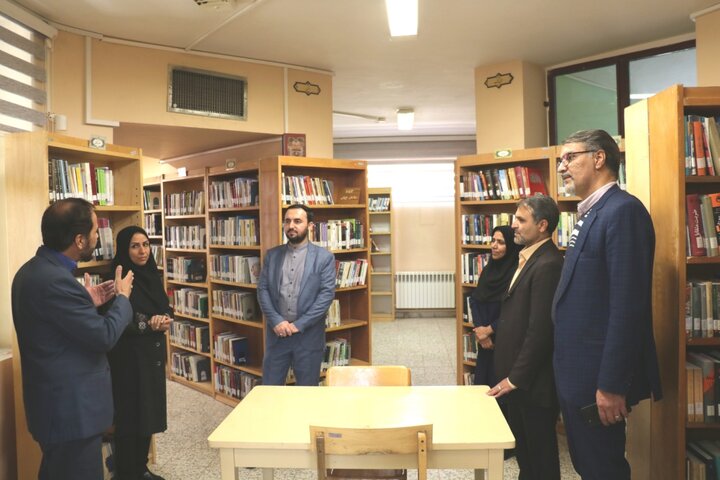 بازدید مدیرکل تأمین منابع کتابخانههای نهاد از کتابخانههای عمومی استان کرمان