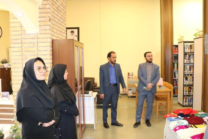 بازدید مدیرکل تأمین منابع کتابخانههای نهاد از کتابخانههای عمومی استان کرمان
