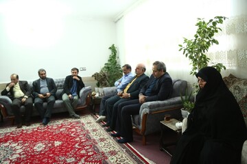 دیدار دبیرکل نهاد با خانواده شهید مدافع حرم مرتضی بصیری‌پور